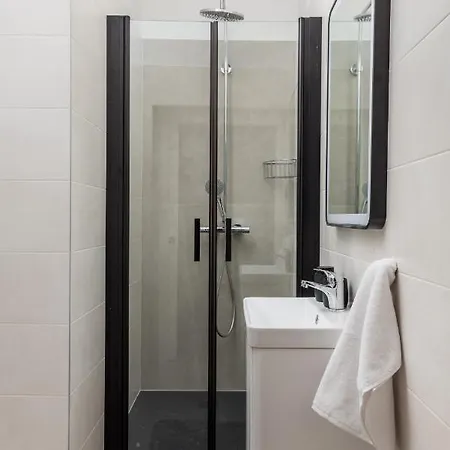 Uhac Apartman