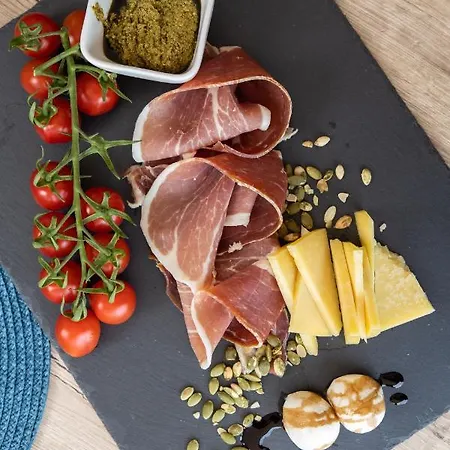 Uhac Mošćenička Draga