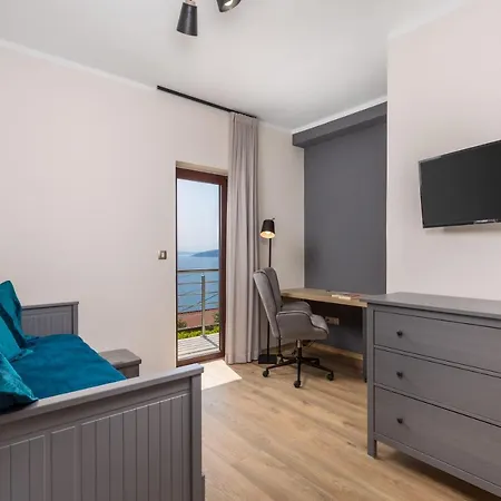Uhac Apartman