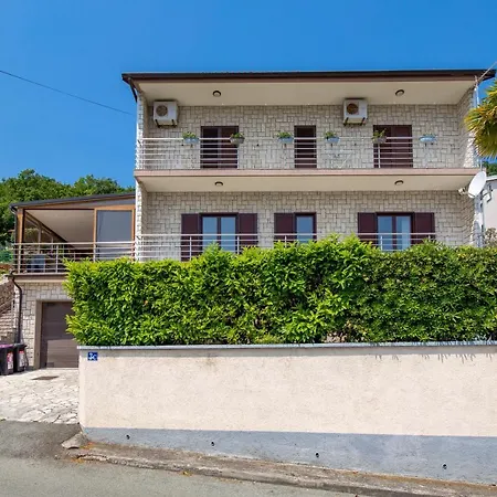 Uhac * Mošćenička Draga